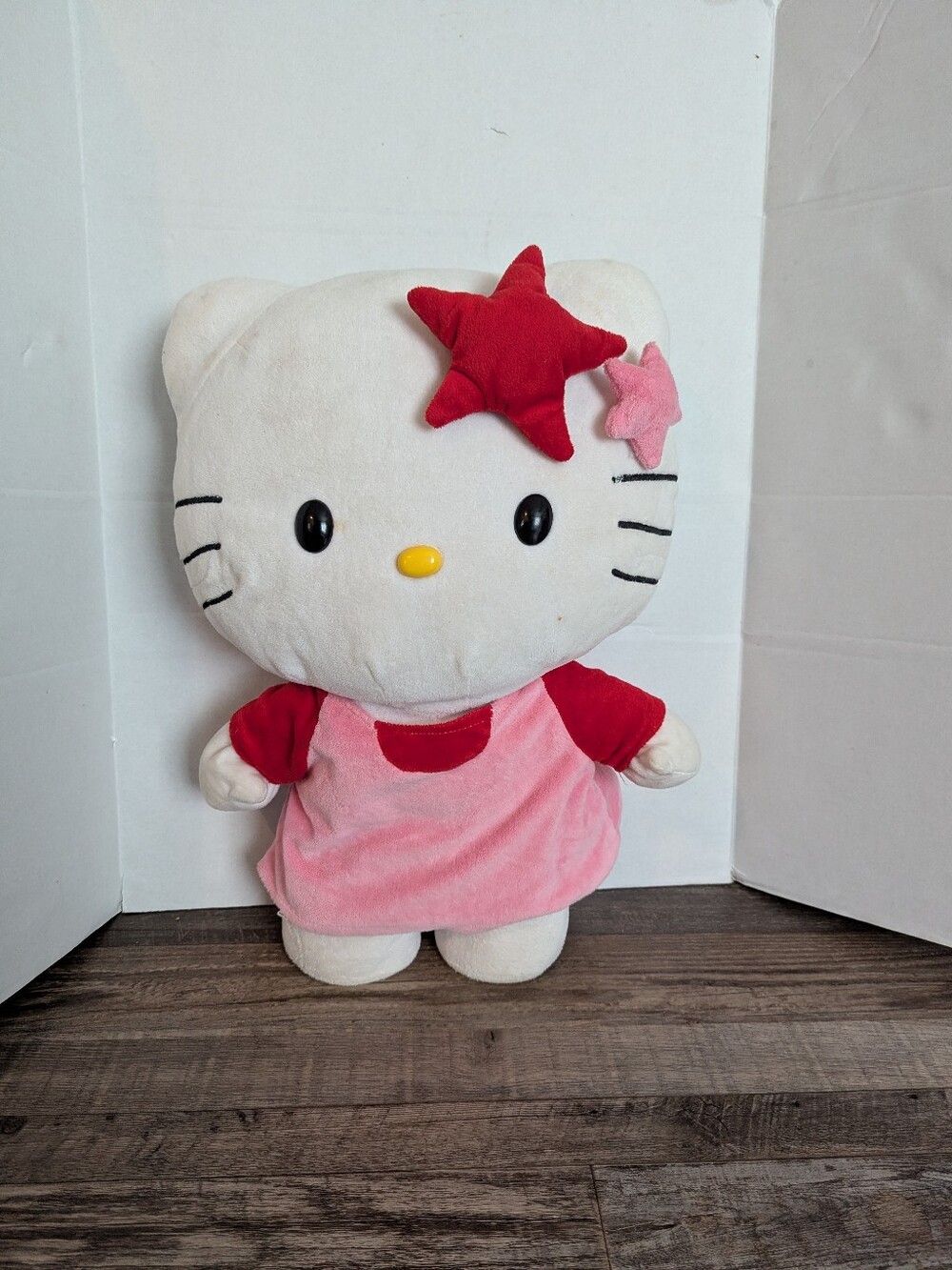 20" Sanrio Hello Kitty Plush Doll Pink Dress Red & Pink Star Bows 2014